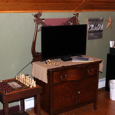 Carriage Stop Bed & Breakfast Палмира Екстериор снимка