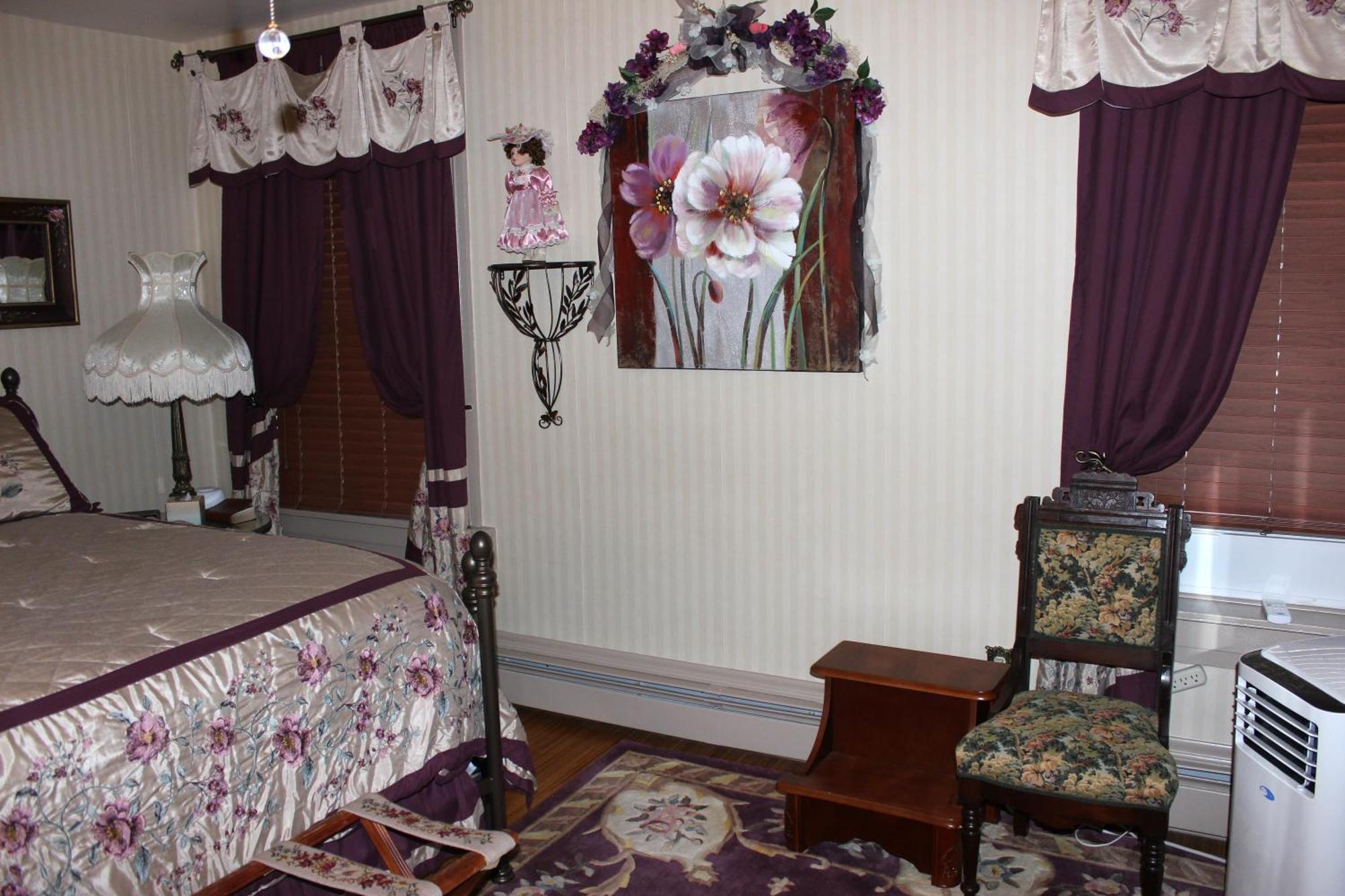 Carriage Stop Bed & Breakfast Палмира Екстериор снимка
