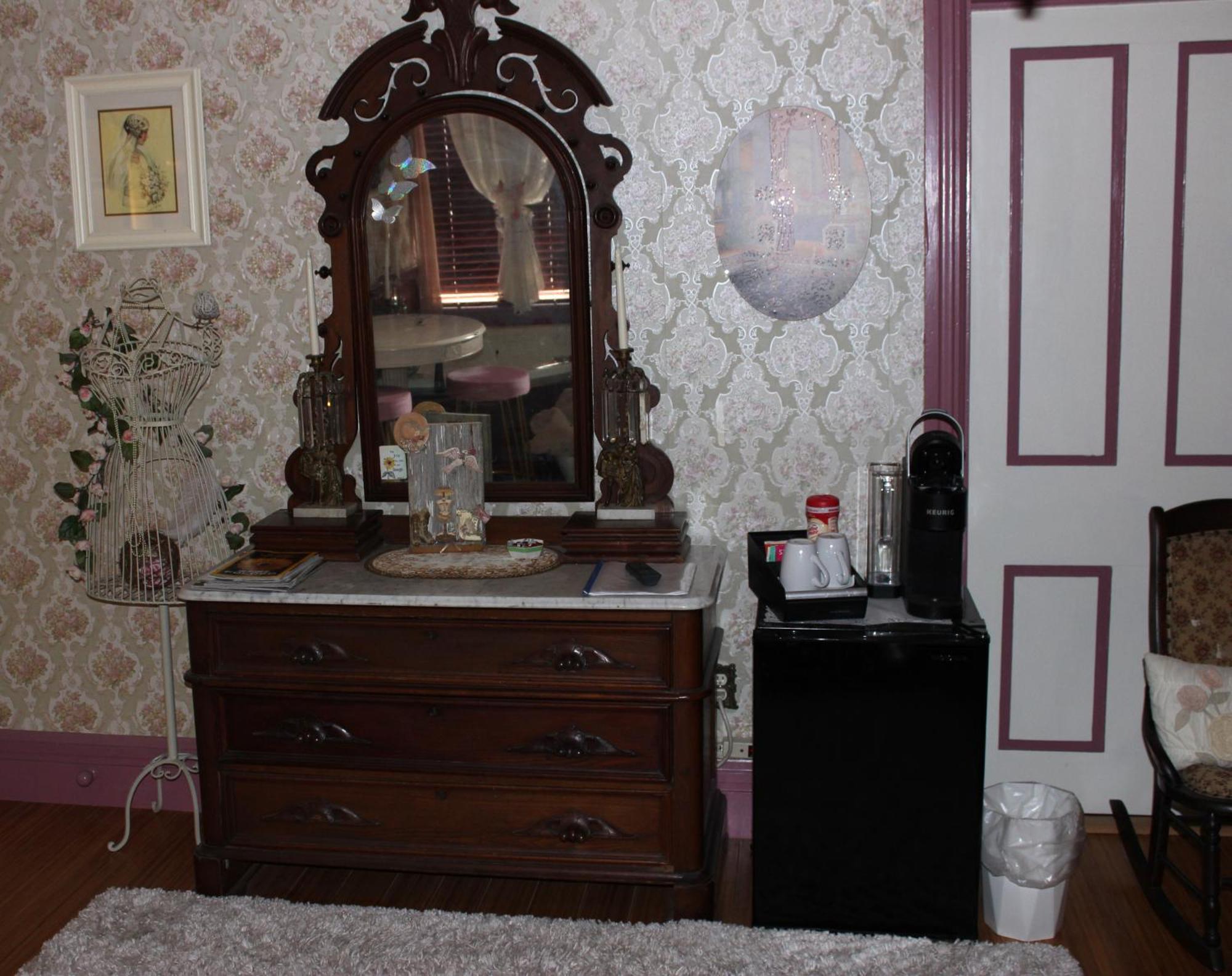 Carriage Stop Bed & Breakfast Палмира Екстериор снимка